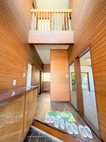 保土ヶ谷区岩崎町戸建 玄関