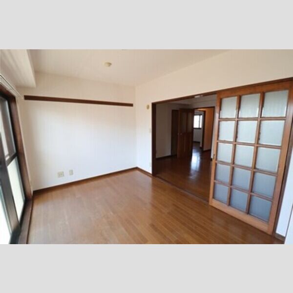 パインツリーコート 洋室　7.1帖