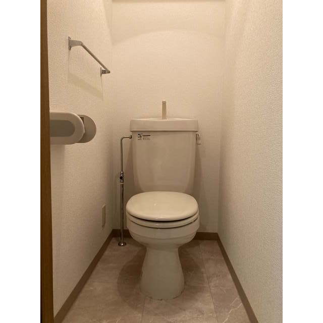 フェリシティ205号室 トイレ