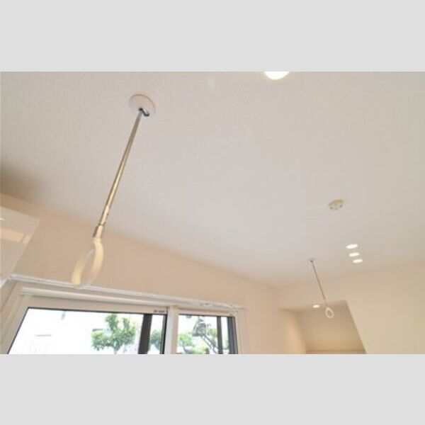 コグワルツ103号室 室内物干し