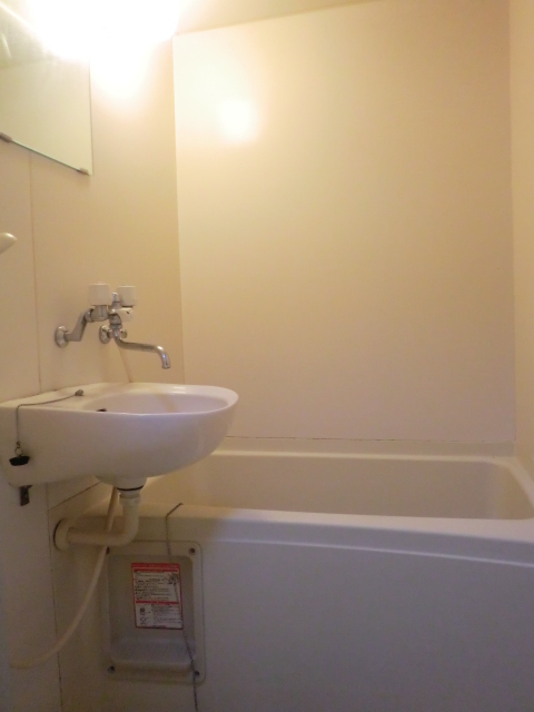 レオパレス円行 お風呂