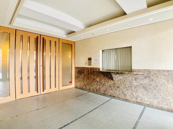 ハイムローゼ1階 エントランス