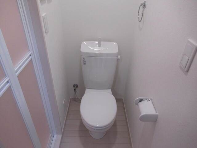 シャンテ四ツ木 トイレ