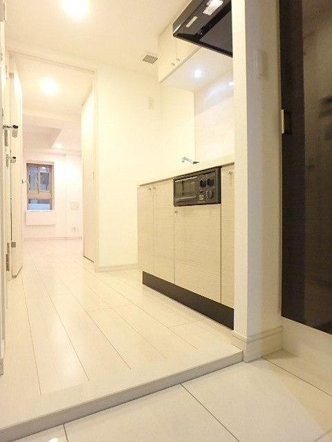 グランド・ガーラ横濱元町10階 玄関