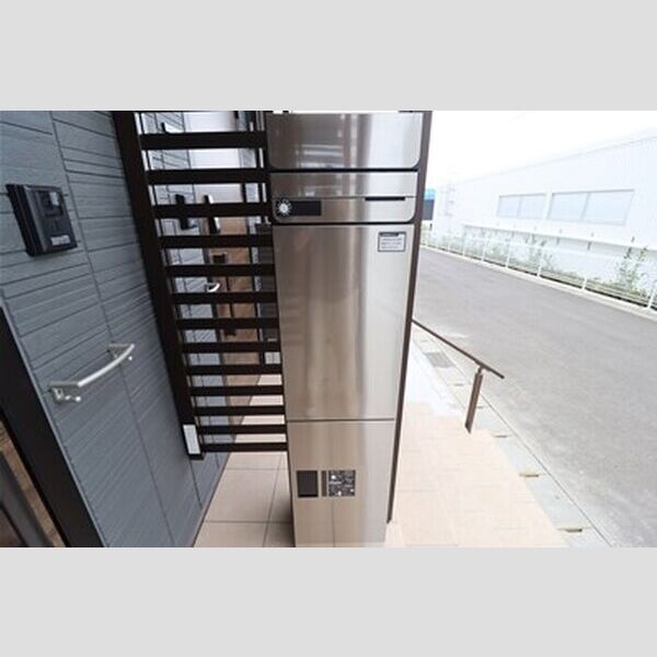 La Maison Masha202号室 宅配ボックス