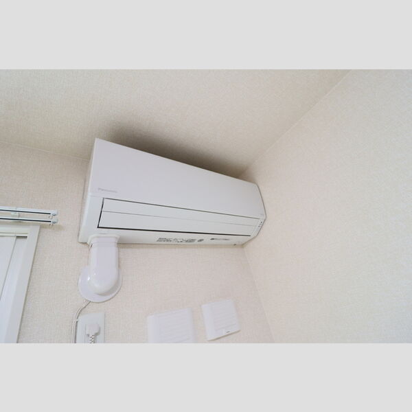 Bell Forte(ベルフォルト)102号室 エアコン