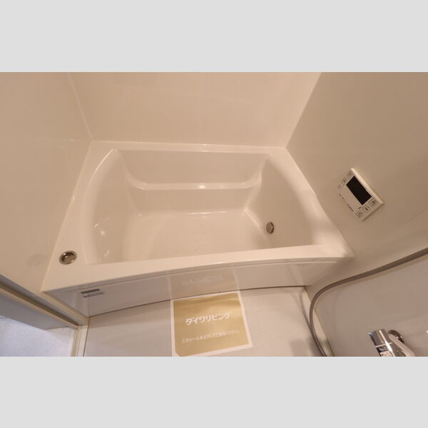 DCR村上南 追い焚き給湯機能付き浴室