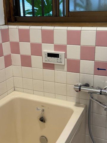 ハウス南浦和 レトロかわいいタイルです。