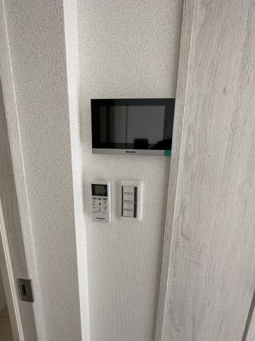 ウィルジューン六浦103号室 TVモニターホン＆オートロック付きでセキュリティーもバッチリ！！