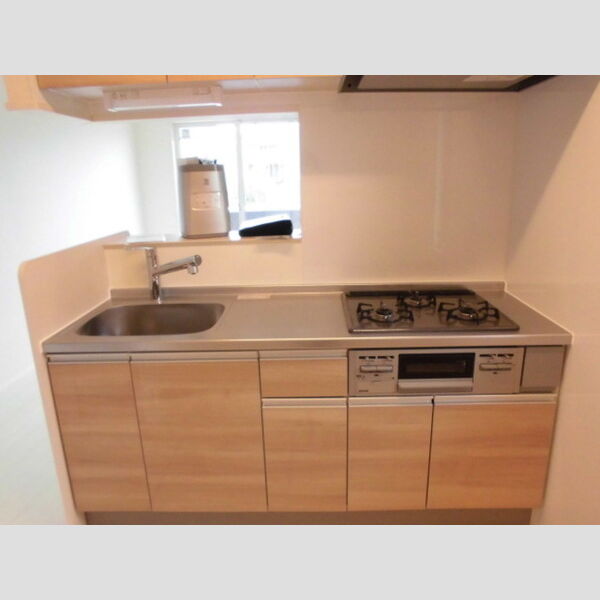 グランデB105号室 システムキッチン