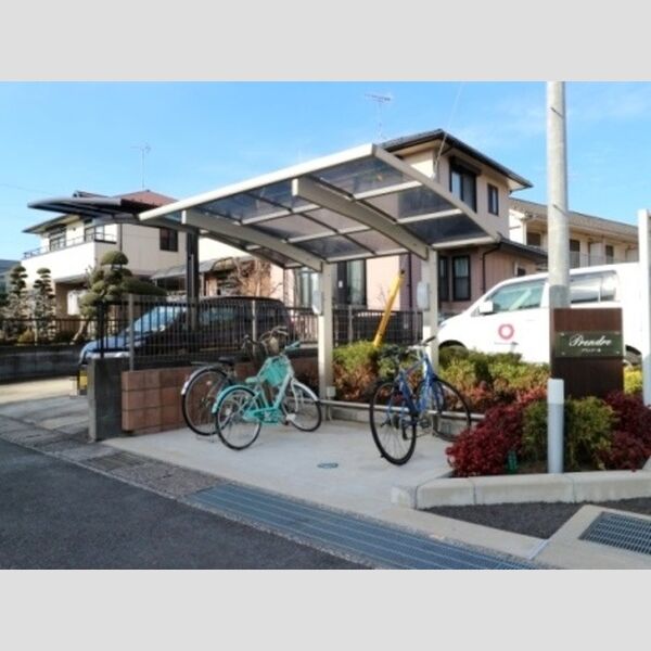 プランドール 駐輪場