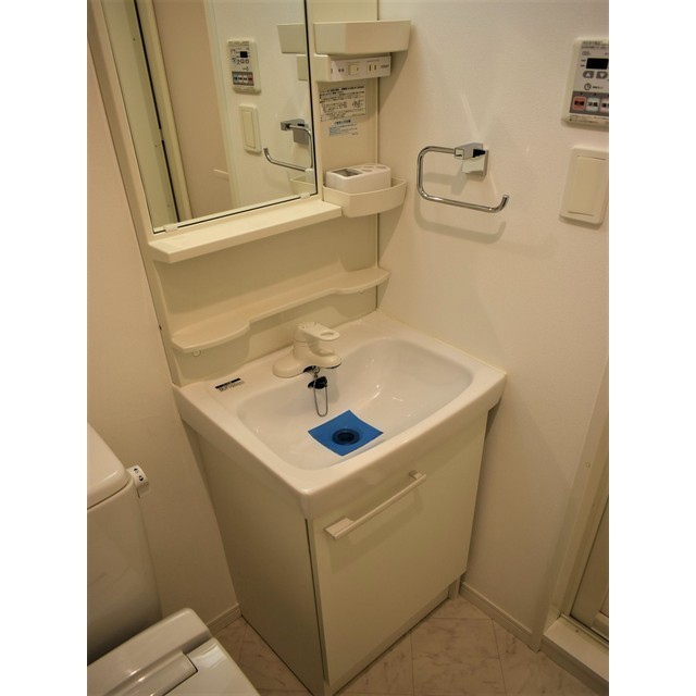 ルクレ西新宿 内観