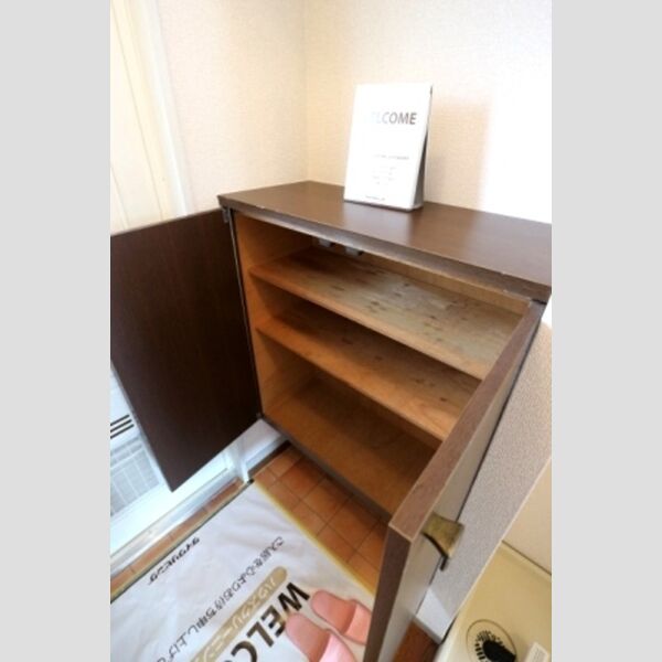 マリーゴールドA102号室 シューズボックス