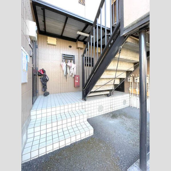 セジュール彩 エントランス