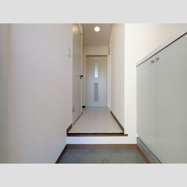 ハイムカメリア214号室 玄関