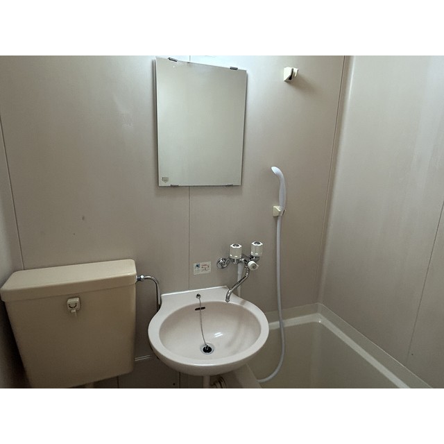 クリスタルヴィレッジV-111121号室 同建物別部屋の参考画像