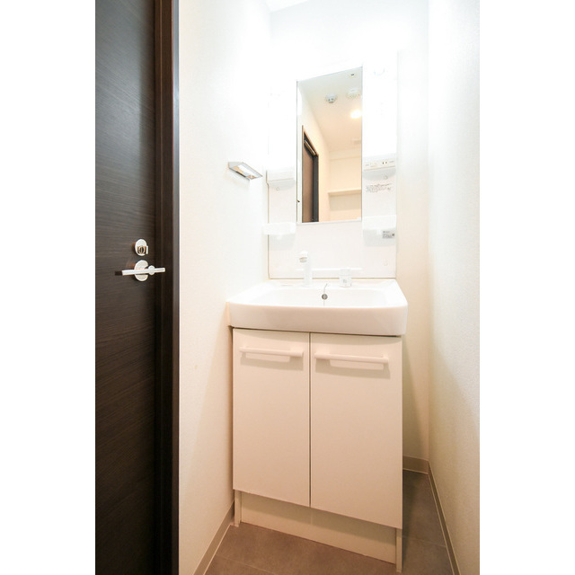 ＧＥＮＯＶＩＡお花茶屋ｓｋｙｇａｒｄｅｎ1303号室 内観