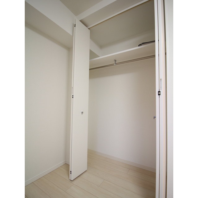 プレール・ドゥーク新中野Ⅱ 内観