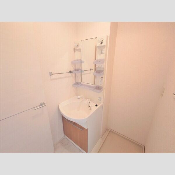 ヴィラージュ106号室 洗髪洗面化粧台