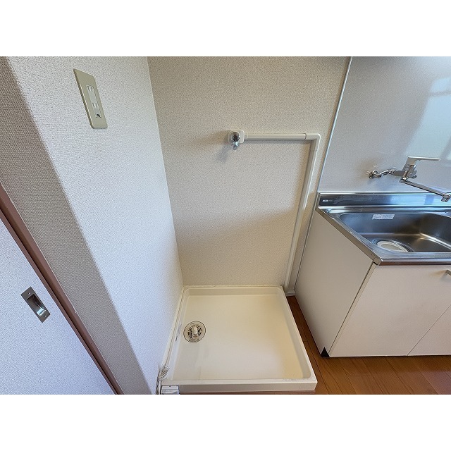 ラビアン花小金井301号室 室内洗濯機置場♪