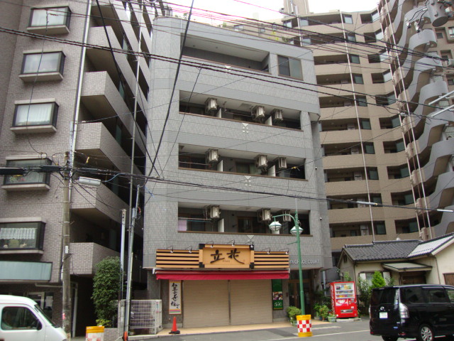 ＧＲＡＣＥ　ＣＯＵＲＴ　　303号室 外観写真（昼）