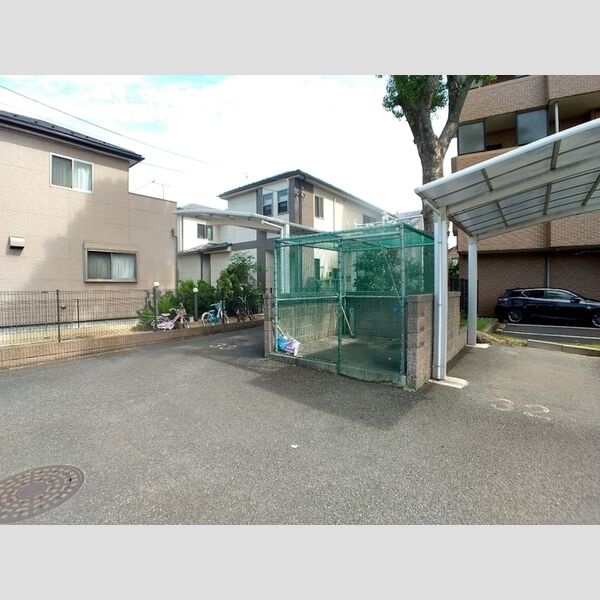 ヒロ末広 ごみ置き場