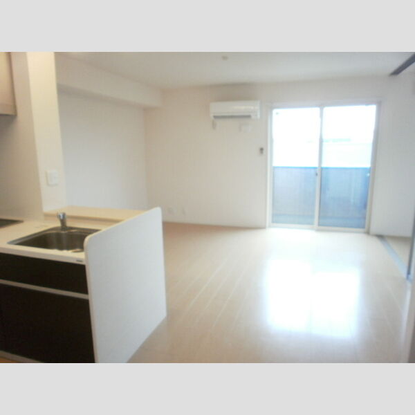 Bogor Residence302号室 LDK♪