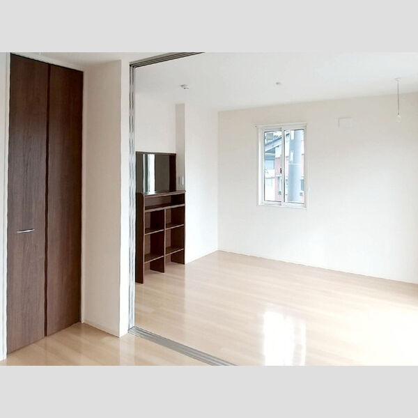 ルミエール101号室 DK9.3帖