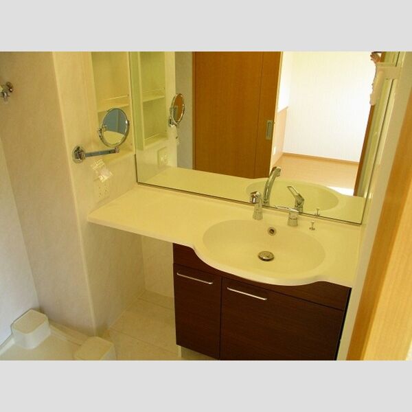 ル・メルシェ 洗髪洗面化粧台