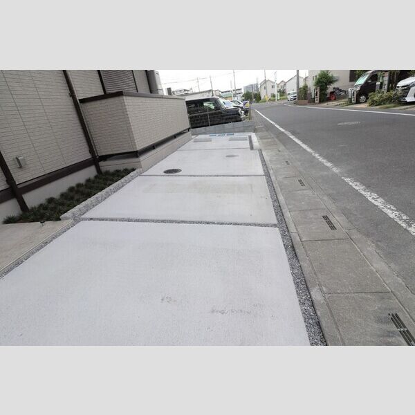 ラ・フェリーチェ201号室 駐車場