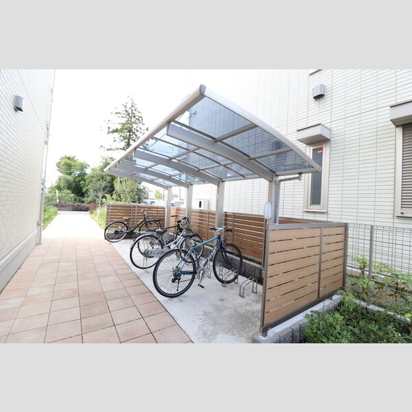 メルヴェイユおおたかの森Ⅱ 駐輪場