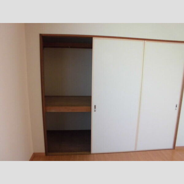 STコート 101　押入