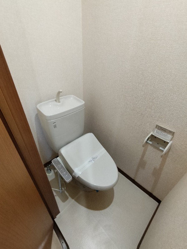 ヴェルデン4階 トイレ