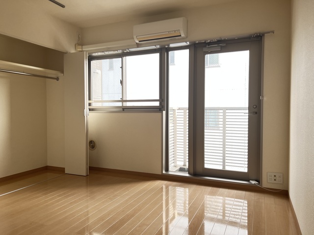 キャピタルパーク リビング