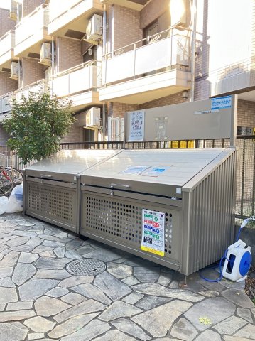 プライムアーバン烏山ガレリア107号室 敷地内ごみ置場