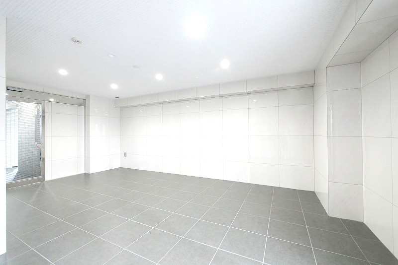 アーバハイツ六町2号館1階 外観