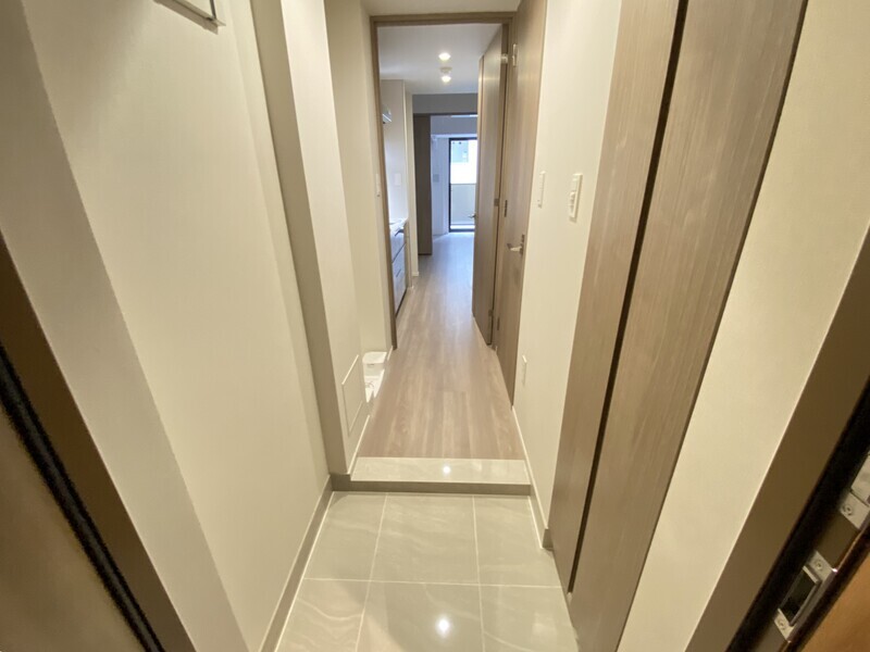 ONE ROOF RESIDENCE TAMACHI3階 玄関