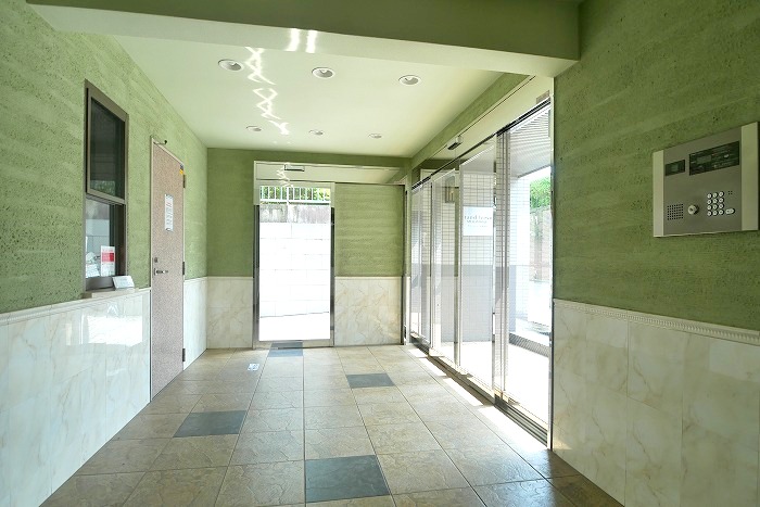 グラントレゾール明大前3階 外観