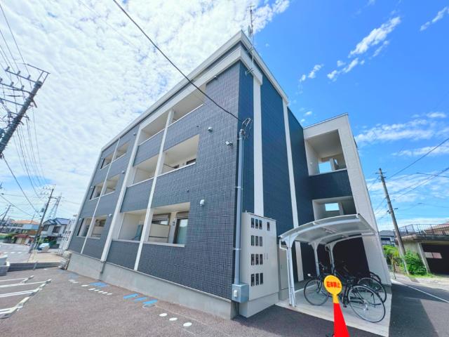 エル　シャトー 外観写真（昼）