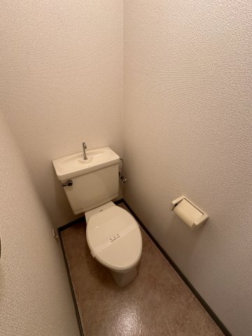 インペリア砥上302号室 トイレ