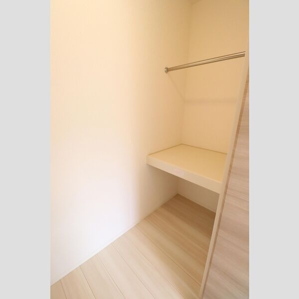 アヴァンス富士見町 クローゼット