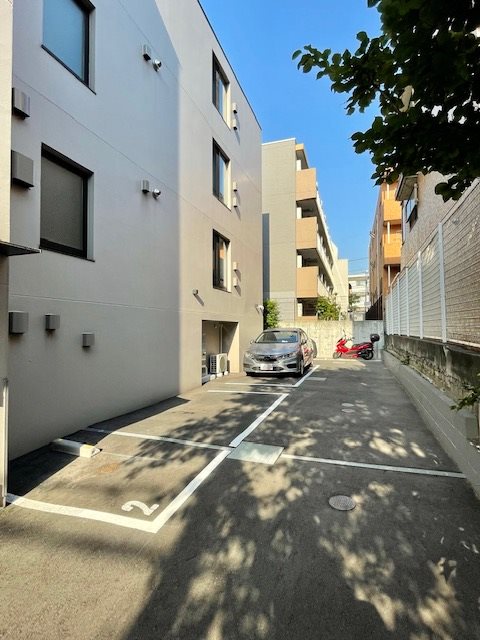 ラクラス旗の台 駐車場