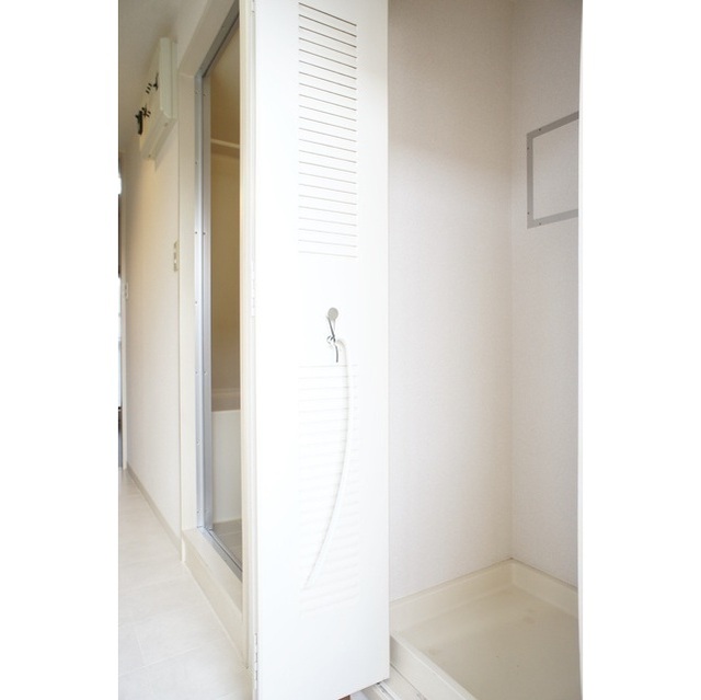 ハイライフ湘南306号室 ☆洗濯機置場