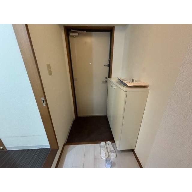 シャトール田口金沢八景 玄関