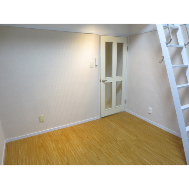 レビ中野坂上2階 リビング