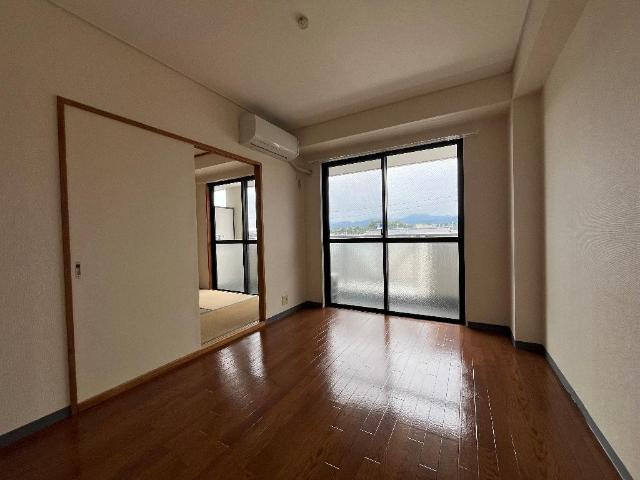 レジデンス２１ 南側洋室