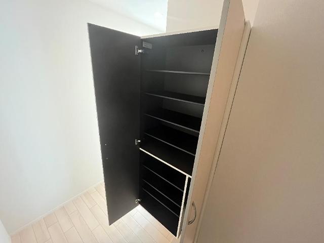 ラピスラズリ 下駄箱