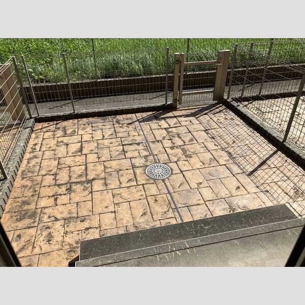 プリモ フィオーレ103号室 専用庭