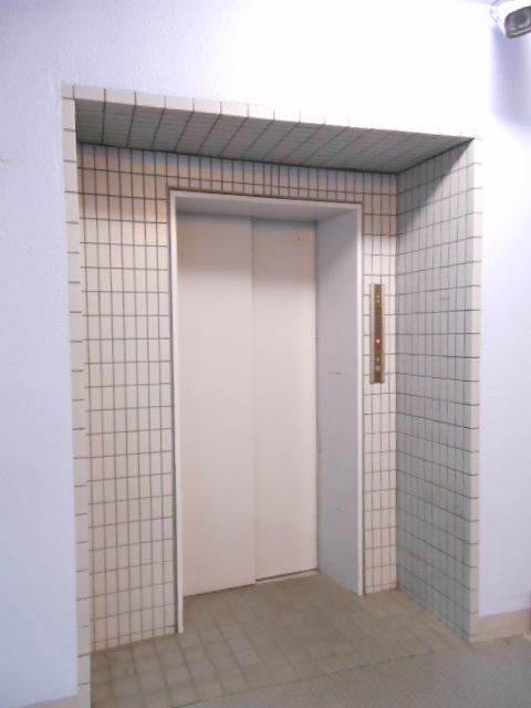 ガラ・ステージ新大塚4階 エレベーター