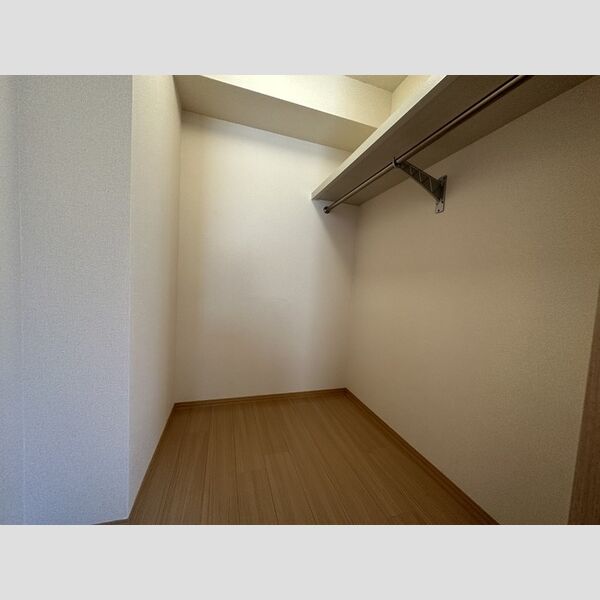 カームヒルズ　AB ウォークインクローゼット